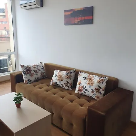 Stayinn ساني بيتش
